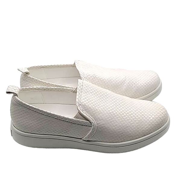NWT Calvin Klein Women’s White Snake Print Leather Deva Slip-On Sneakers 8M - Picture 5 of 5